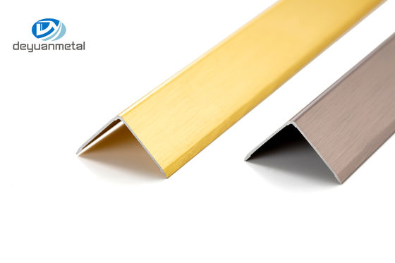 Trim Açısı L ​​Tipi Alüminyum Profil 0.8-1.5mm Kalınlık T5 T6 altın rengi