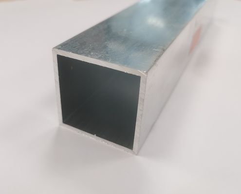 Mill Finish Alüminyum kare tüp ekstrüzyon profilleri 2 mm kalınlığında özelleştirilmiş