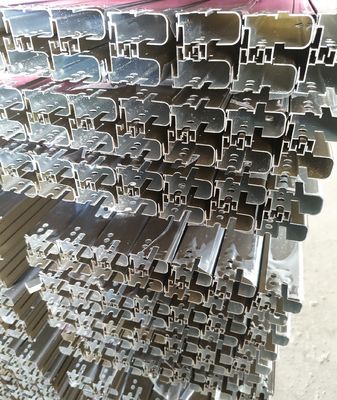 Kaydırıcı Pencere Alüminyum Profiller Toz Kaplama Bronz Güney Afrika